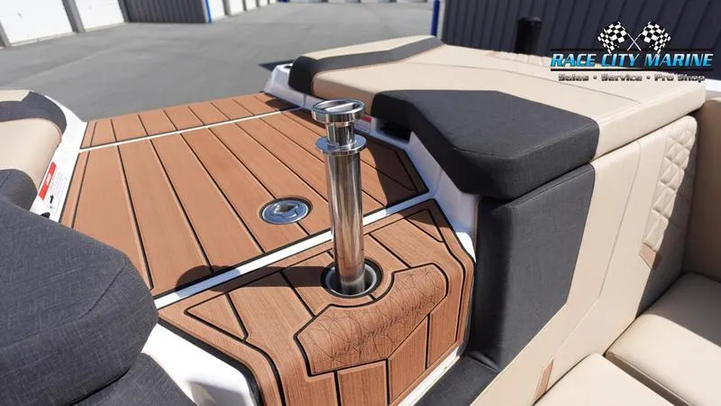 Slide: The Image of Super Air Nautique GS24 - 11