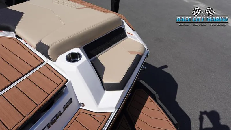 Slide: The Image of Super Air Nautique GS24 - 12