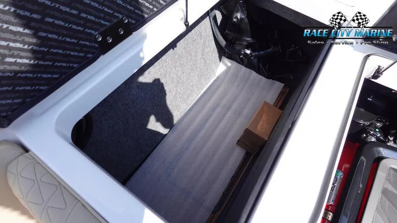 Slide: The Image of Super Air Nautique GS24 - 15