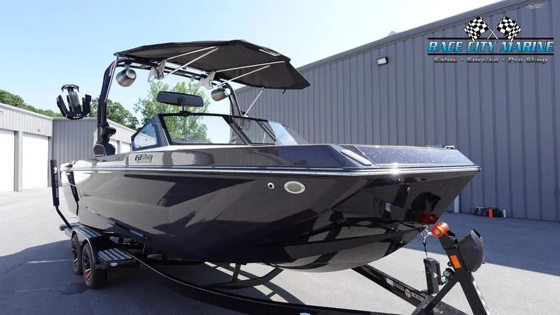 Slide: The Image of Super Air Nautique GS24 - 3
