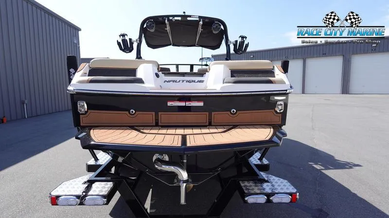 Slide: The Image of Super Air Nautique GS24 - 7