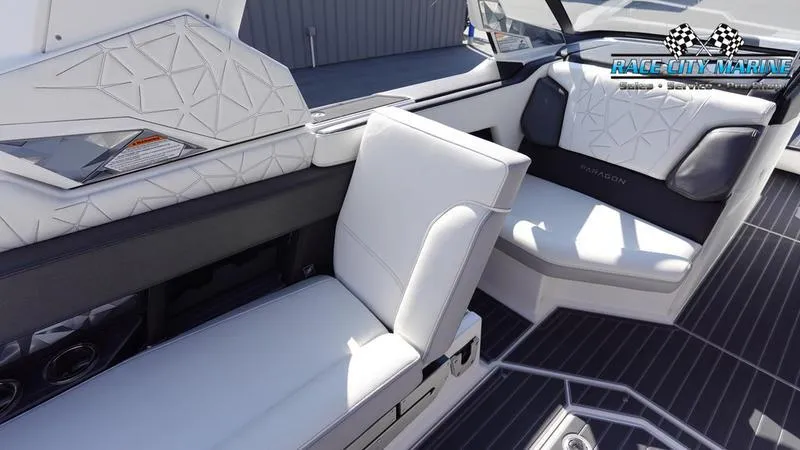 Slide: The Image of Super Air Nautique G25 Paragon - 14