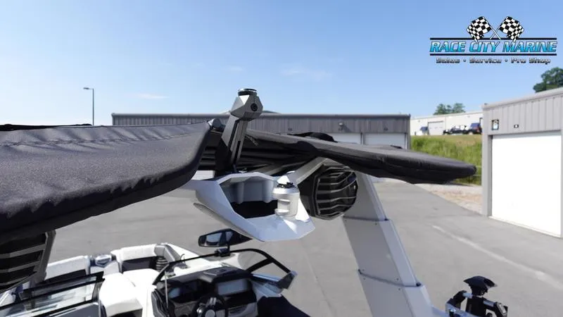 Slide: The Image of Super Air Nautique G25 Paragon - 26