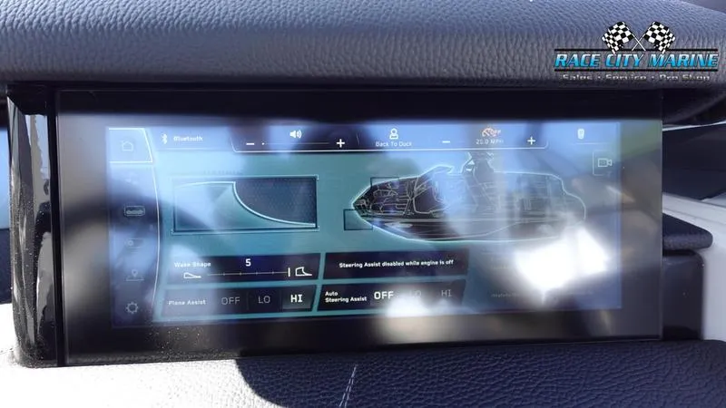 Slide: The Image of Super Air Nautique G25 Paragon - 39