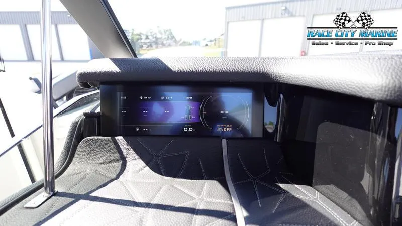 Slide: The Image of Super Air Nautique G25 Paragon - 41