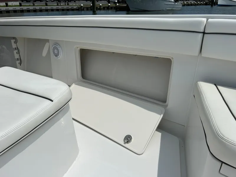 Slide: The Image of Jupiter 34 HFS w/ Triple Yamaha F300s 2016 - 54