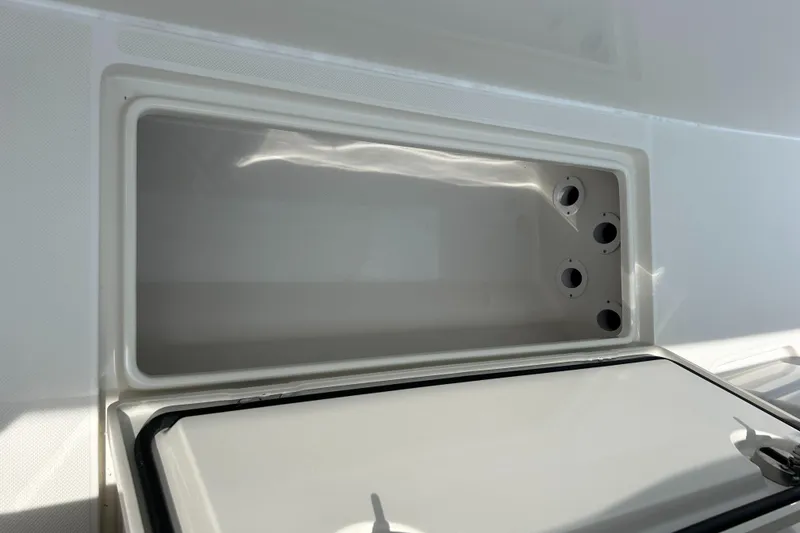 Slide: The Image of Jupiter 34 HFS w/ Triple Yamaha F300s 2016 - 56