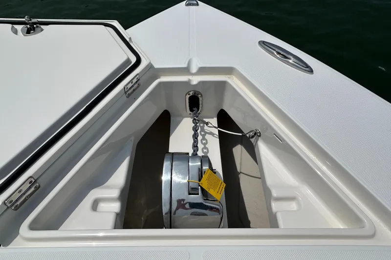 Slide: The Image of Jupiter 34 HFS w/ Triple Yamaha F300s 2016 - 60