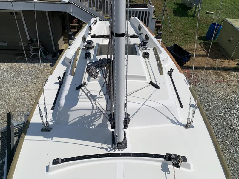 Slide: The Image of Deck view of 2017 Sparkman & Stephens 30 sailboat, showcasing mast and rigging. - 8