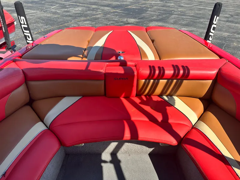 Slide: The Image of Close-up of 2009 Supra 21V LAUNCH boat speakers on a sunny day. - 12