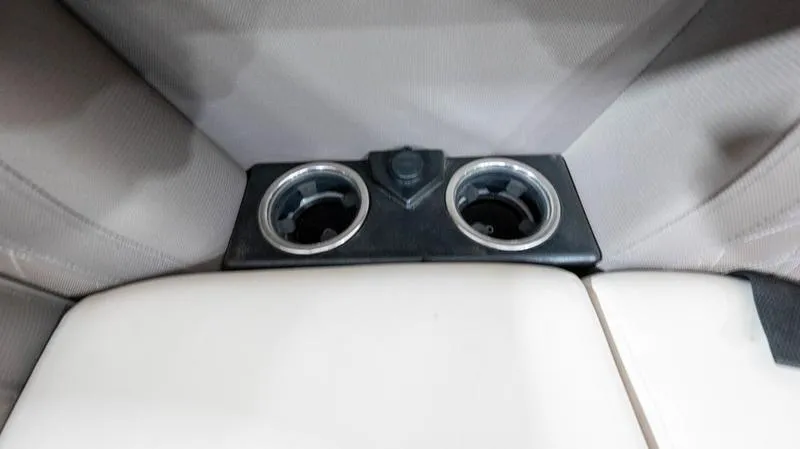 Slide: The Image of Cup holders in the 2021 Harris SUNLINER 230 SLDH boat. - 8
