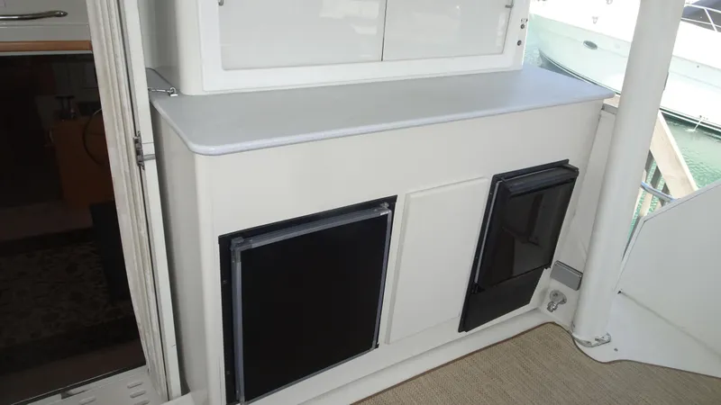 Slide: The Image of Carver 440 Aft Cabin Motor Yacht 1995 - 11