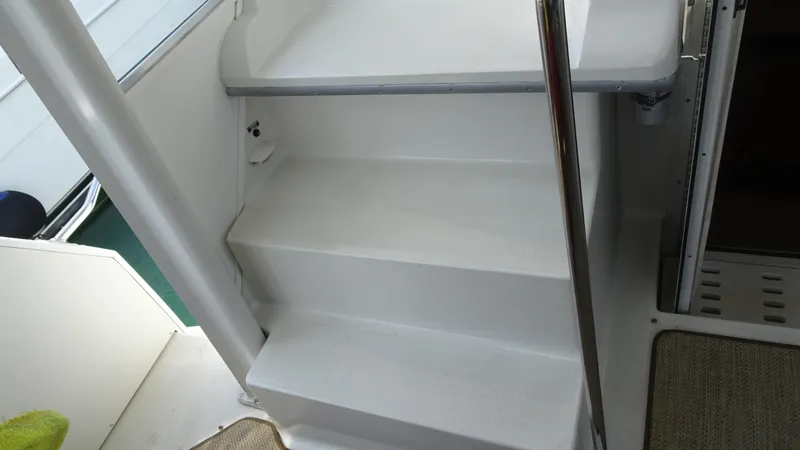 Slide: The Image of Carver 440 Aft Cabin Motor Yacht 1995 - 14