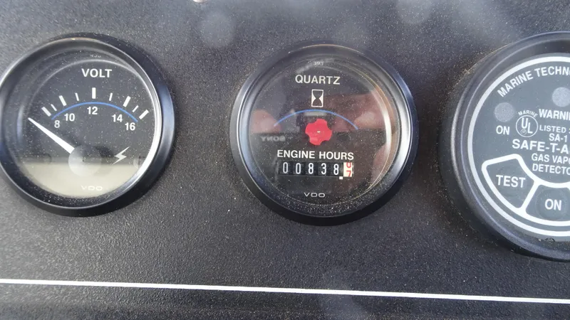 Slide: The Image of Carver 440 Aft Cabin Motor Yacht 1995 - 20