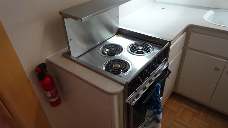 Slide: The Image of Carver 440 Aft Cabin Motor Yacht 1995 - 37