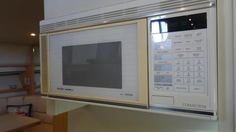 Slide: The Image of Carver 440 Aft Cabin Motor Yacht 1995 - 38