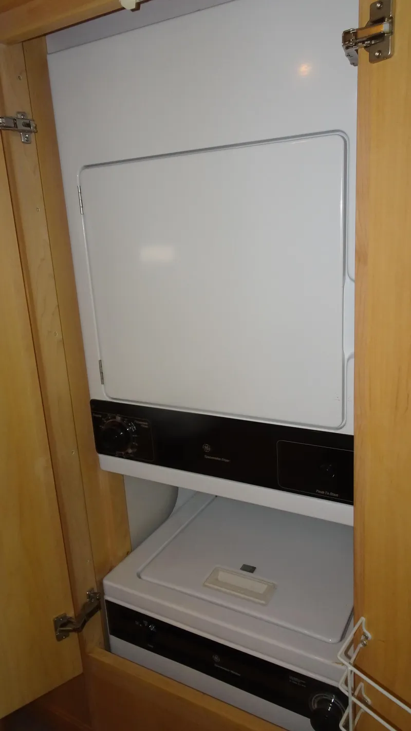 Slide: The Image of Carver 440 Aft Cabin Motor Yacht 1995 - 44