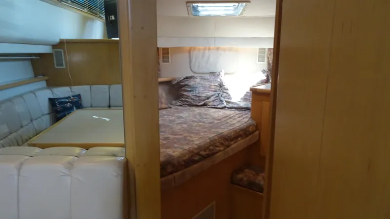 Slide: The Image of Carver Yachts 440 Aft Cabin Motor Yacht 1995 - 43