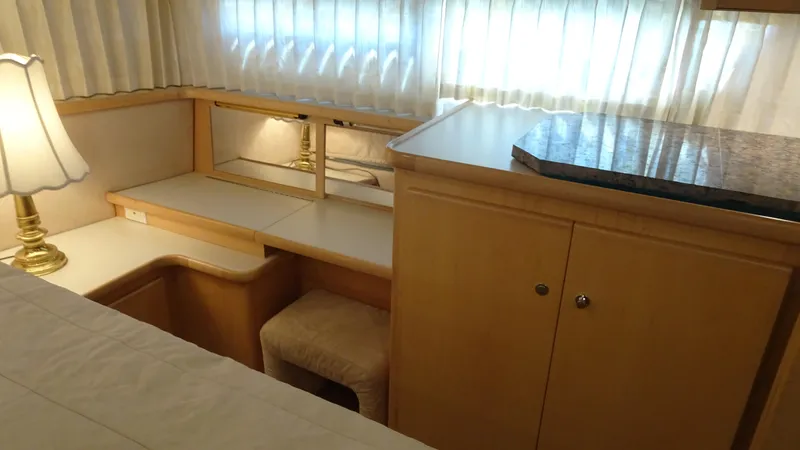 Slide: The Image of Carver Yachts 440 Aft Cabin Motor Yacht 1995 - 51