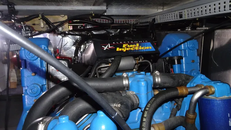 Slide: The Image of Carver Yachts 440 Aft Cabin Motor Yacht 1995 - 69