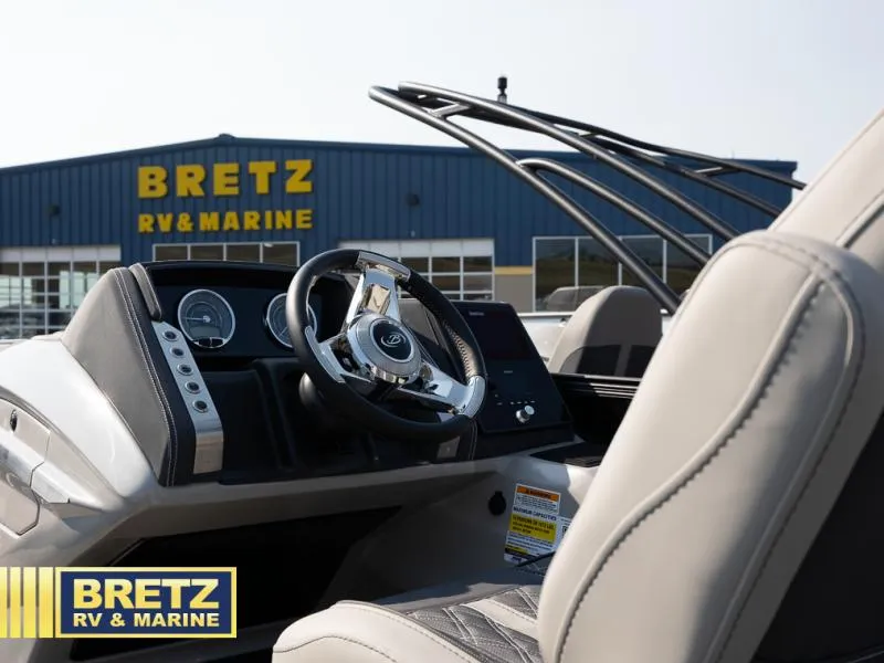 Slide: The Image of Lusso Meridian-Lounge L25M 2024 - 12