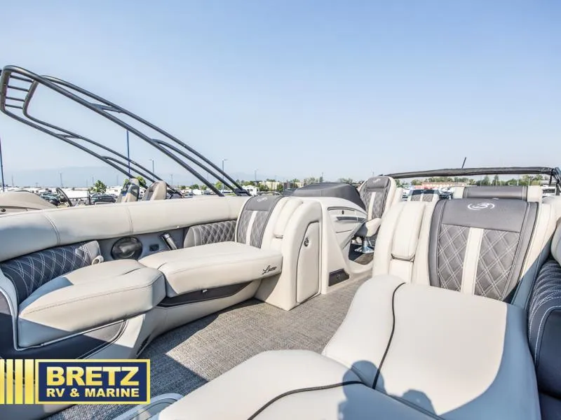 Slide: The Image of Lusso Meridian-Lounge L25M 2024 - 8