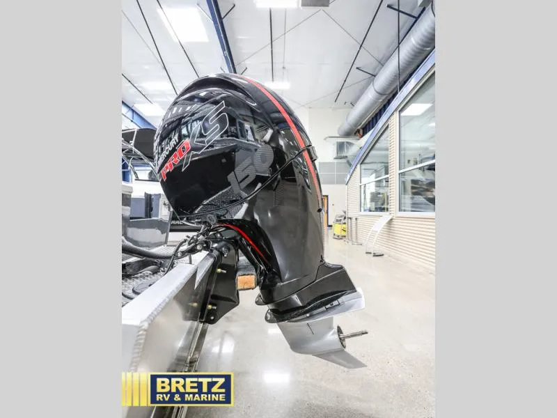 Slide: The Image of 2024 Sea Runner 190 ET HT boat with Mercury Pro XS 150 outboard motor at Bretz RV & Marine. - 7