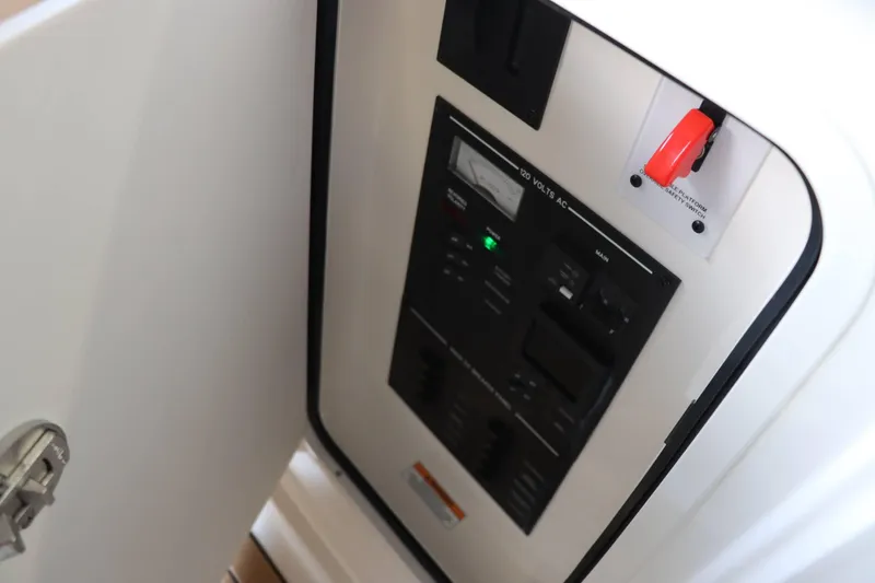 Slide: The Image of Sea Ray 310SLX 2025 - 13