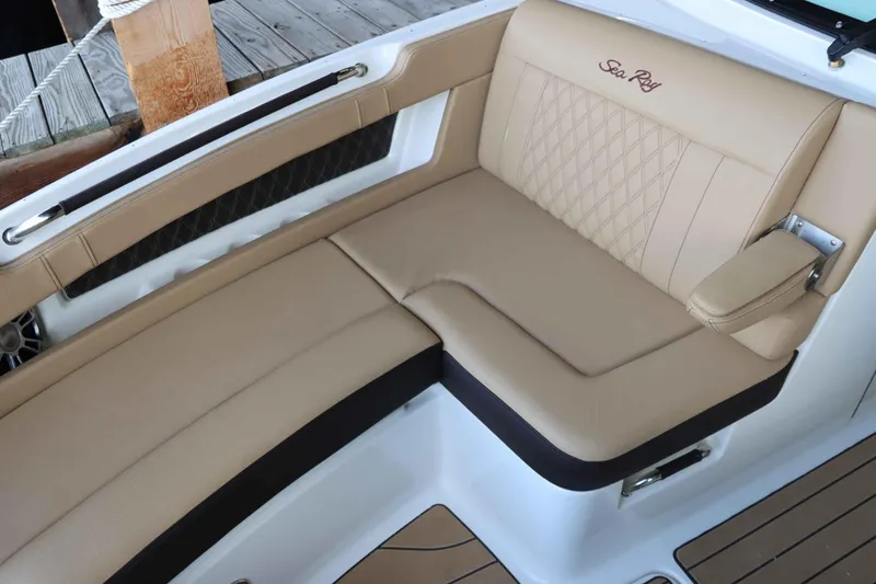 Slide: The Image of Sea Ray 310SLX 2025 - 7