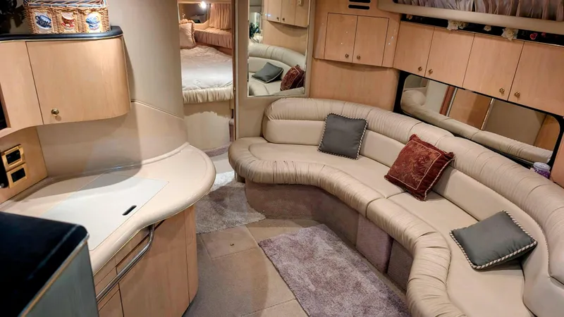 Slide: The Image of Sea Ray 380 Sundancer 2000 - 17