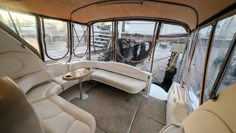 Slide: The Image of Sea Ray 380 Sundancer 2000 - 8