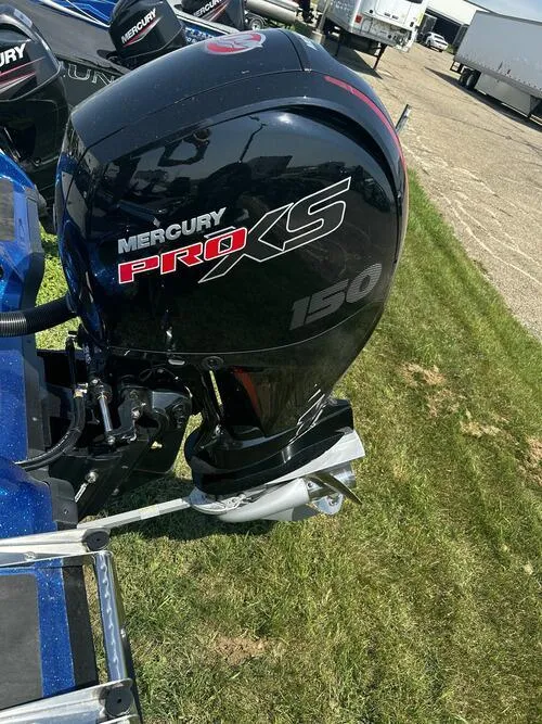 Slide: The Image of 2024 Nitro ZV19 Sport with Mercury Pro XS 150 outboard motor. - 6