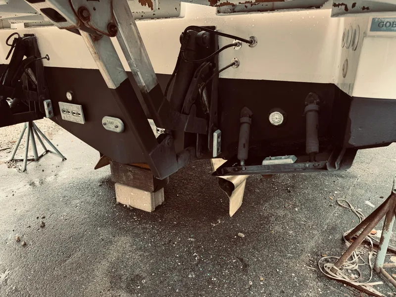 Slide: The Image of 2009 Azimut Atlantis 50 yacht stern view on dry dock. - 14