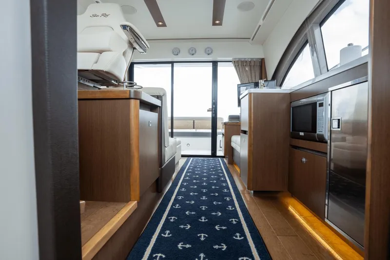 Slide: The Image of Sea Ray 400 Sundancer 2017 - 29