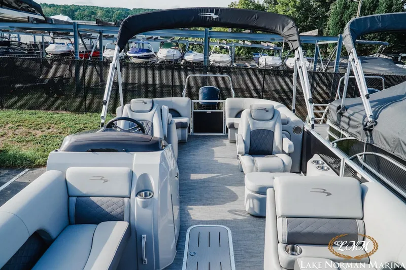 Slide: The Image of 2023 Bennington 23 LSR pontoon boat interior at Lake Norman Marina. - 12