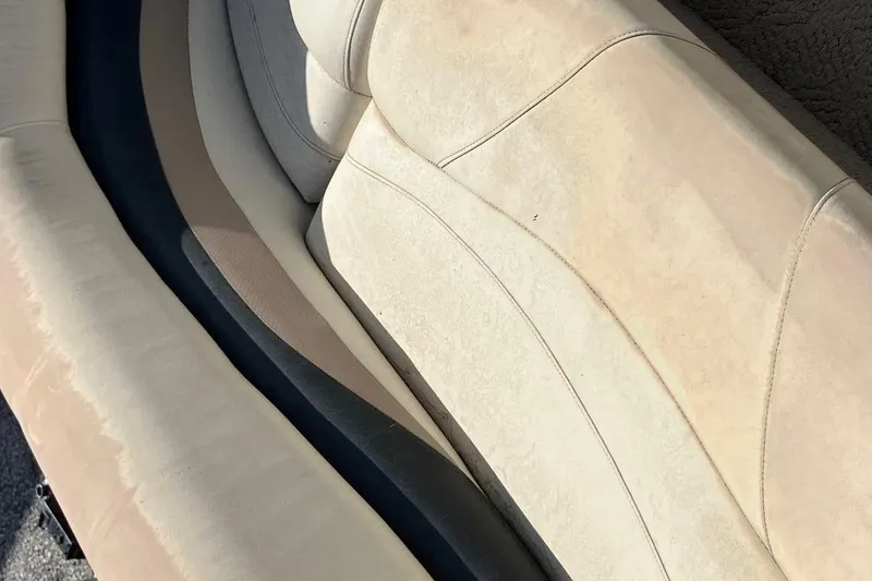 Slide: The Image of Beige seating on 2005 Sun Tracker Party Barge 27 I/O pontoon boat. - 29