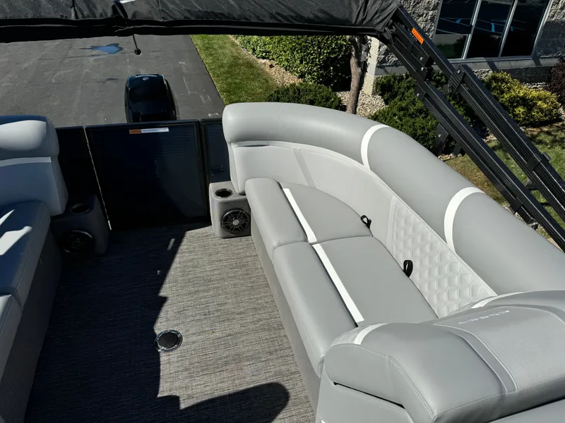 Slide: The Image of Crest Classic DLX 200 SLC 2024 - 16