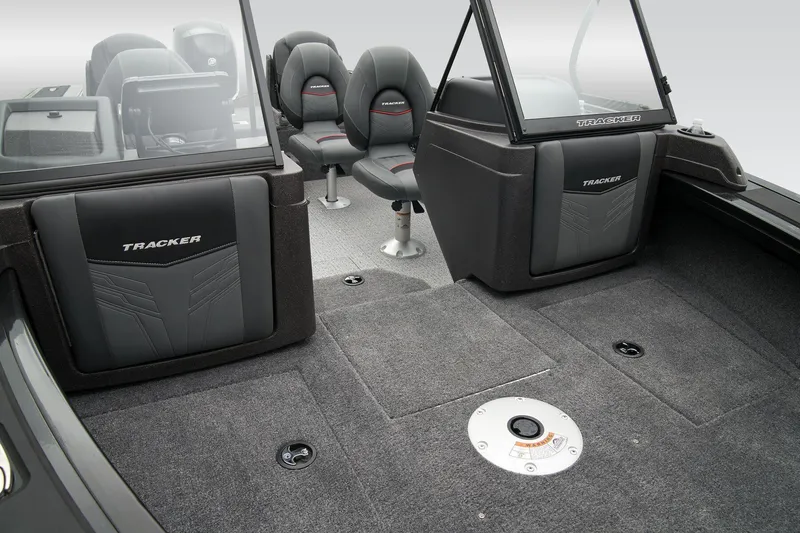 Slide: The Image of Tracker Targa V-18 Combo 2024 - 26