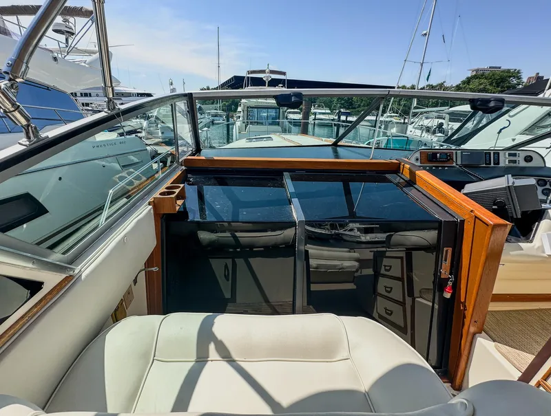 Slide: The Image of Sea Ray Express Cruiser 390 1984 - 13