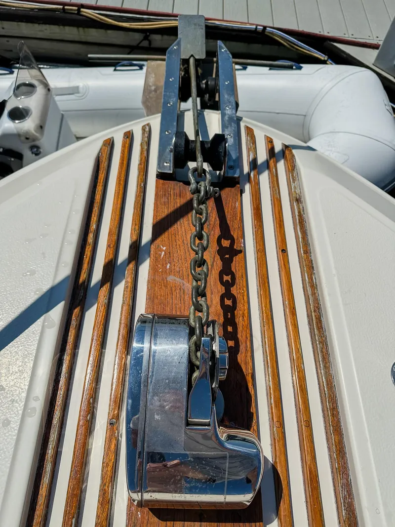 Slide: The Image of Sea Ray Express Cruiser 390 1984 - 9