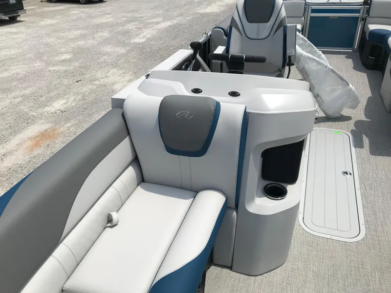 Slide: The Image of 2025 Avalon LSZ Quad Lounger pontoon boat with luxurious seating and modern design. - 9