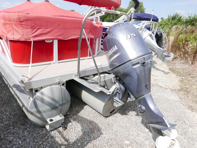 Slide: The Image of 2016 Bennington 208SL pontoon boat with Yamaha J15 outboard motor. - 3