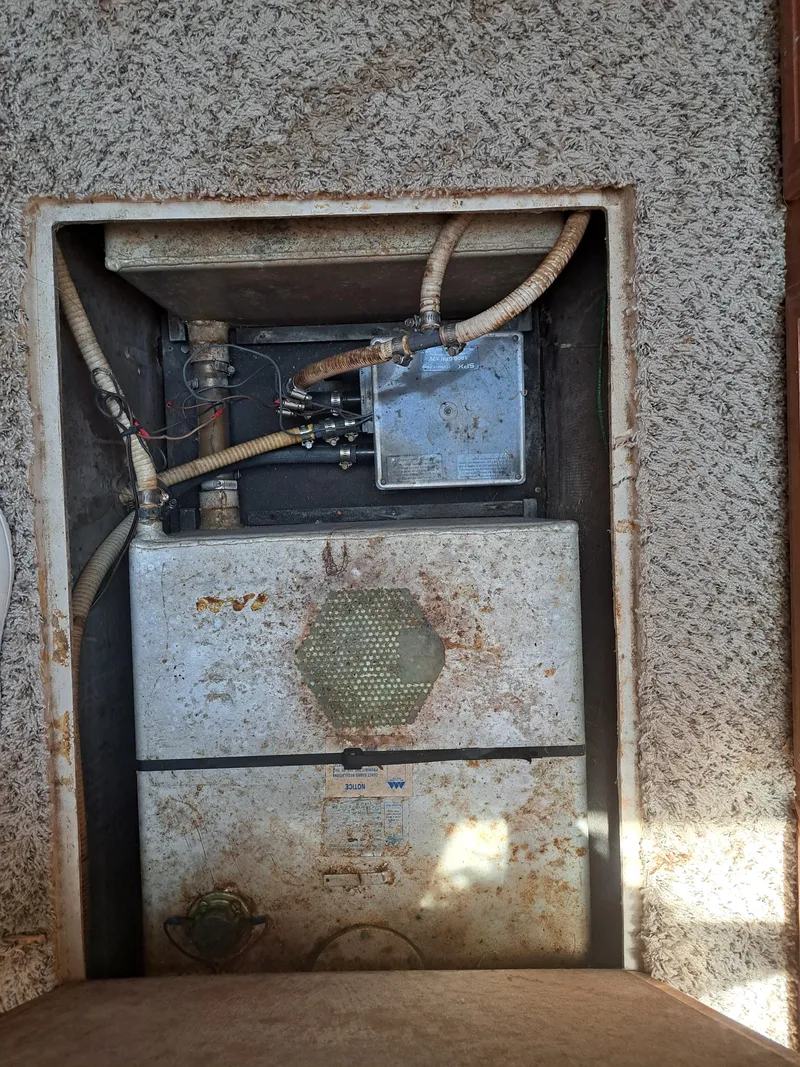 Slide: The Image of 1989 Carver 3807 electrical panel in need of maintenance. - 6