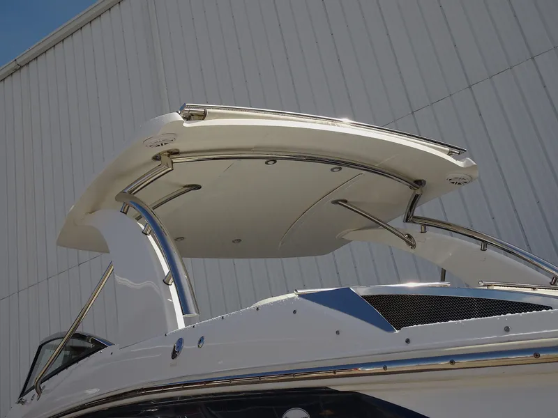 Slide: The Image of 2018 Cobalt R30 boat with sleek design and modern features. - 7