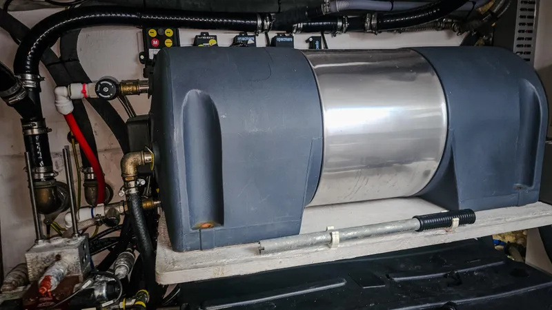 Slide: The Image of Azimut Atlantis 45 2023 - 109