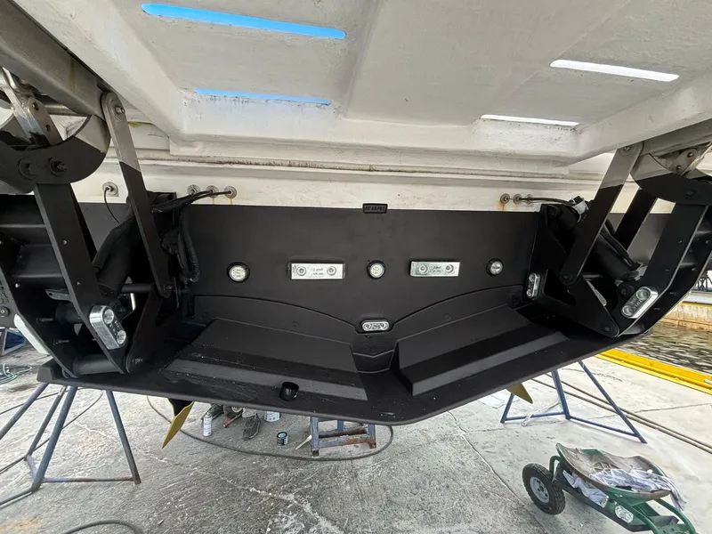 Slide: The Image of Azimut Atlantis 45 2023 - 115