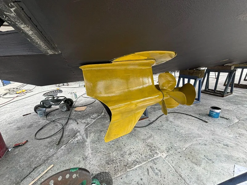 Slide: The Image of Azimut Atlantis 45 2023 - 118