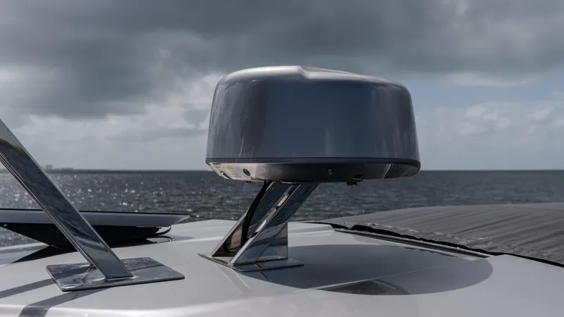 Slide: The Image of Radar system on 2023 Azimut Atlantis 45 yacht against cloudy sky. - 15