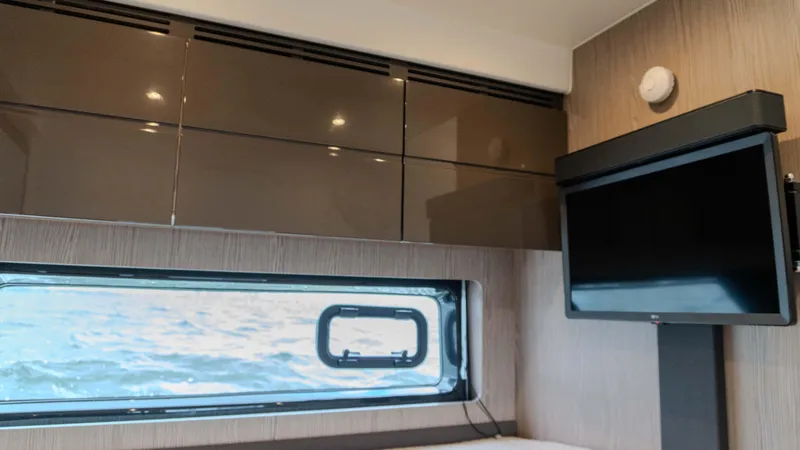 Slide: The Image of Azimut Atlantis 45 2023 - 80