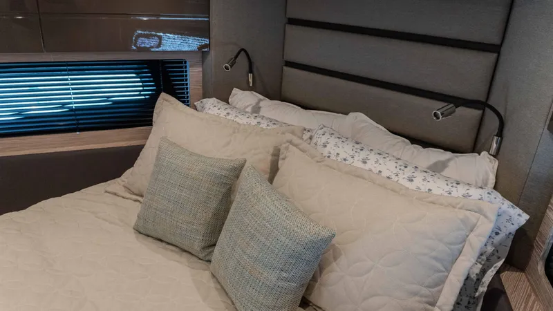 Slide: The Image of Azimut Atlantis 45 2023 - 91